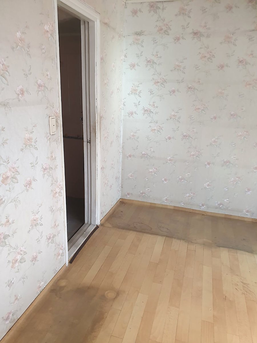 자개장·원목 가구 수거 작업 후 모습