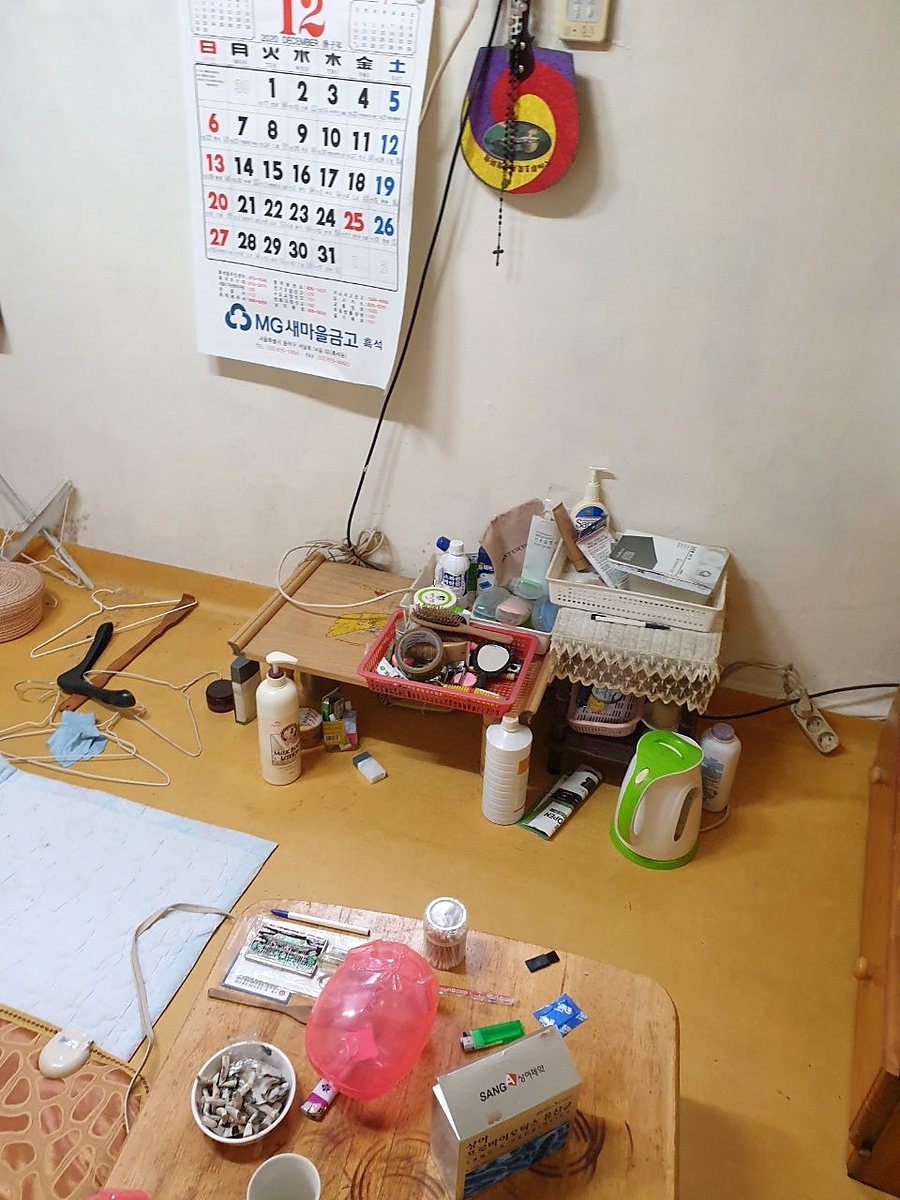 생활용품·작업대 정리 작업 전 모습