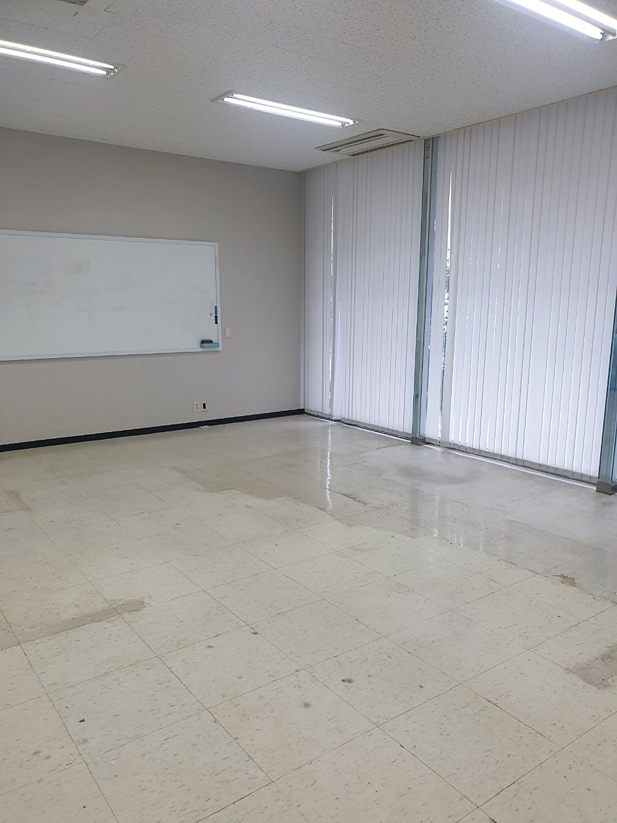 교육실 의자·집기 정리 작업 후 모습